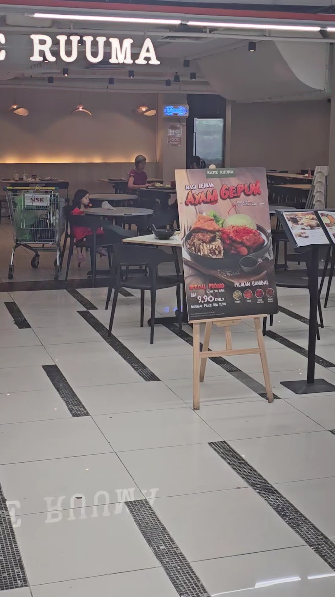 Kafe Ruuma @ One City Photo 2