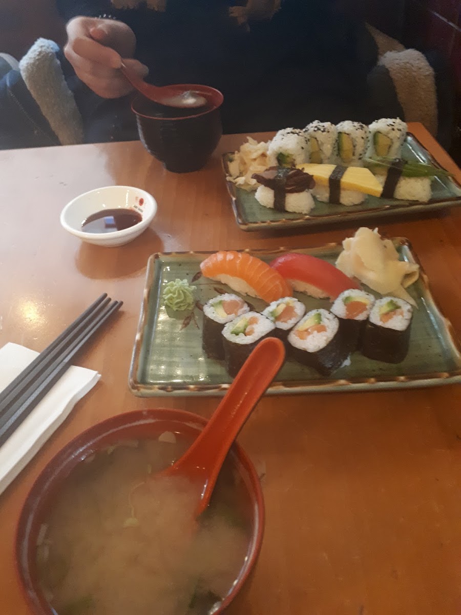 Aki Tatsu Sushi Photo 6