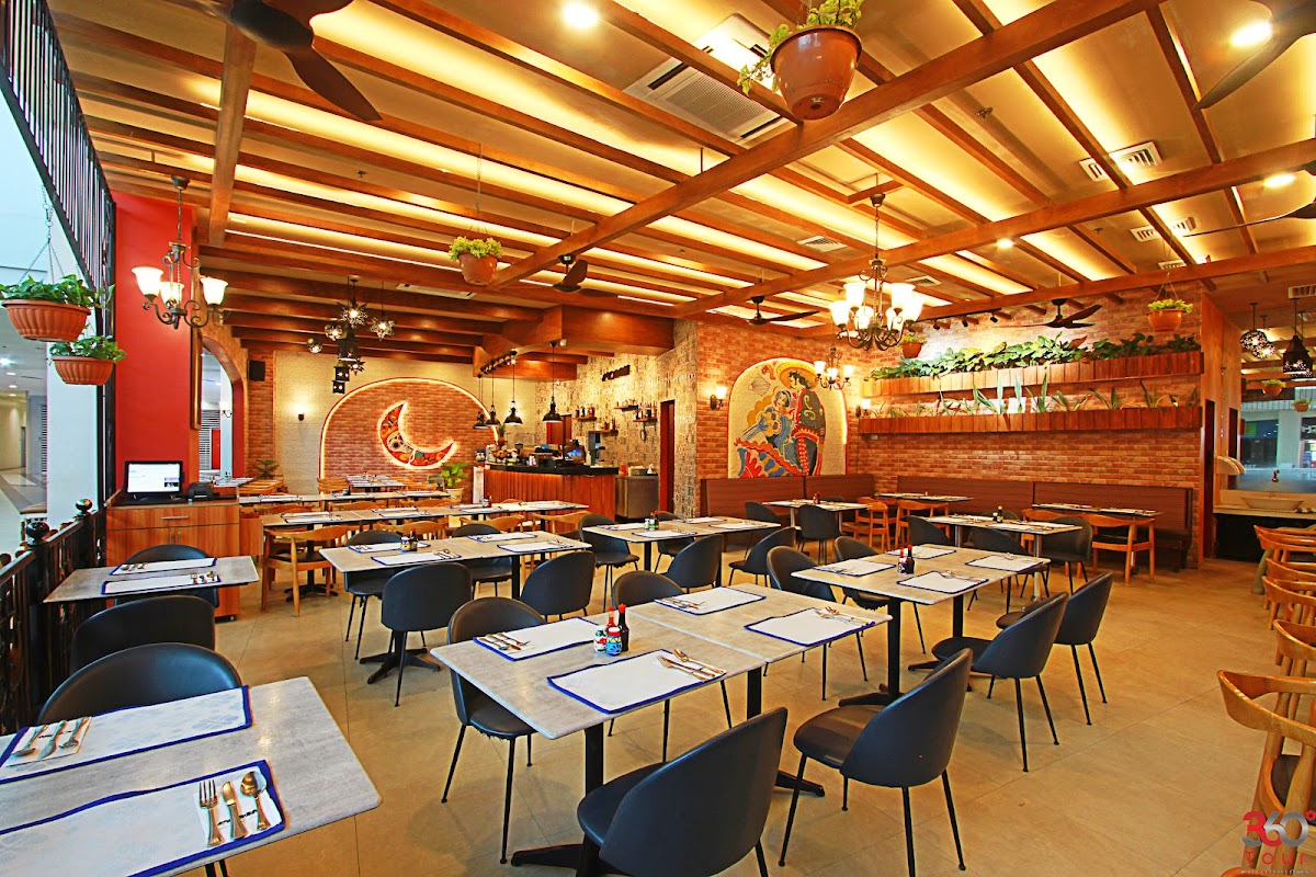 Mooon Cafe - Robinsons Place Photo 4