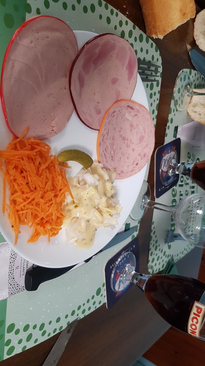 A la Réunion des Amis Photo 9