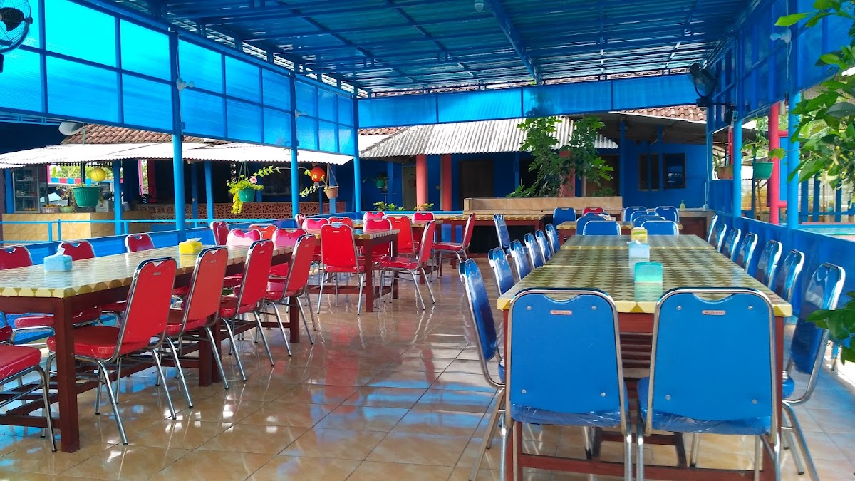 Kolam Pancing Dan Resto Sadino