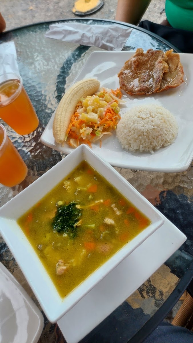 Sabor Hogar Photo 3