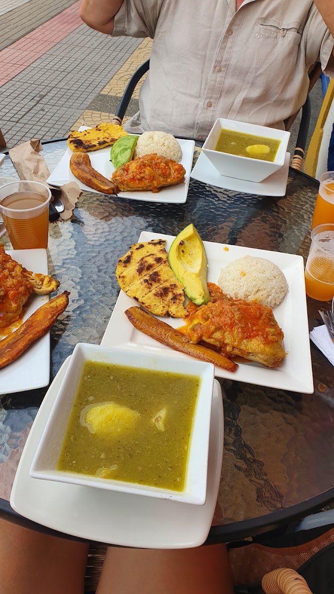 Sabor Hogar Photo 8