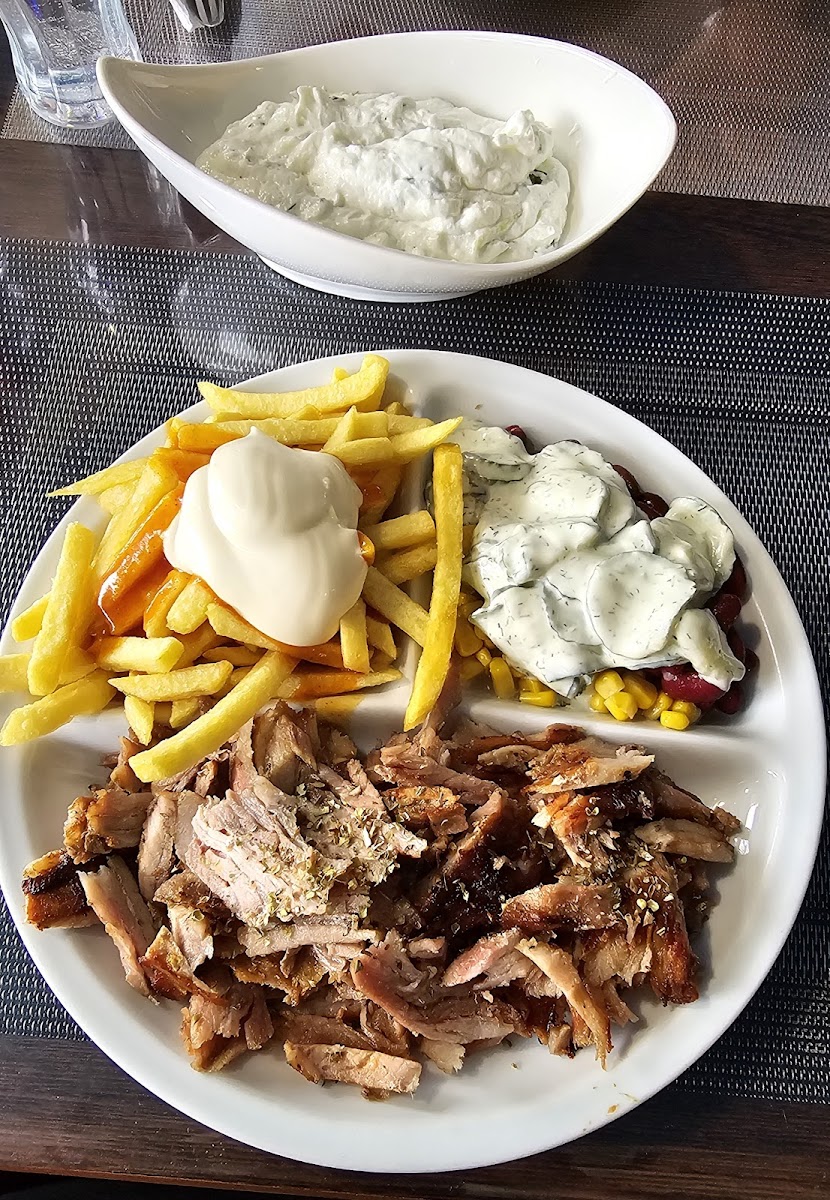 Saloniki Grill Photo 10