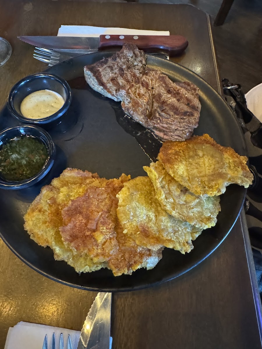 Porthos SteakHouse & Pub Photo 3