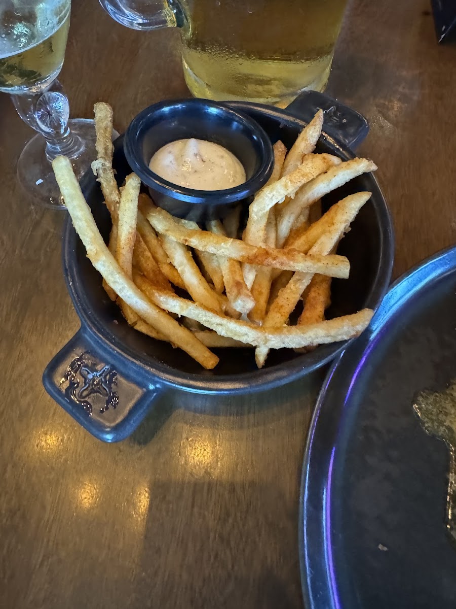 Porthos SteakHouse & Pub Photo 5