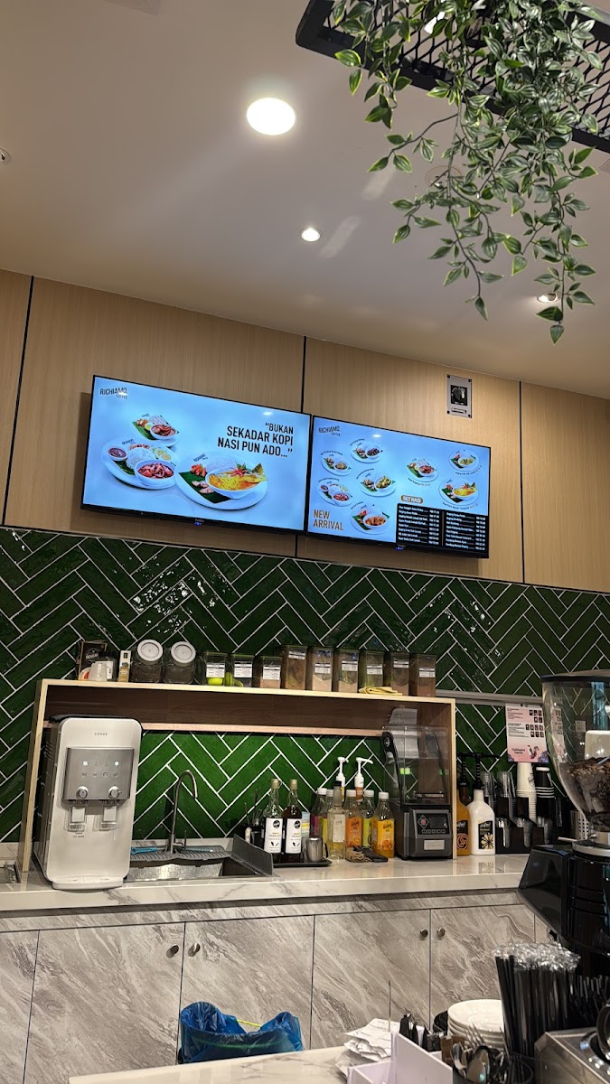 Richiamo Coffee TBG Mall