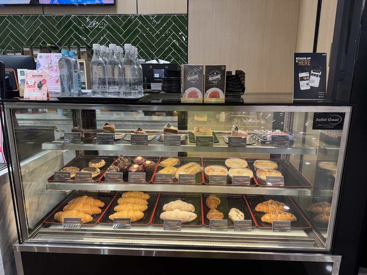 Richiamo Coffee TBG Mall Photo 6