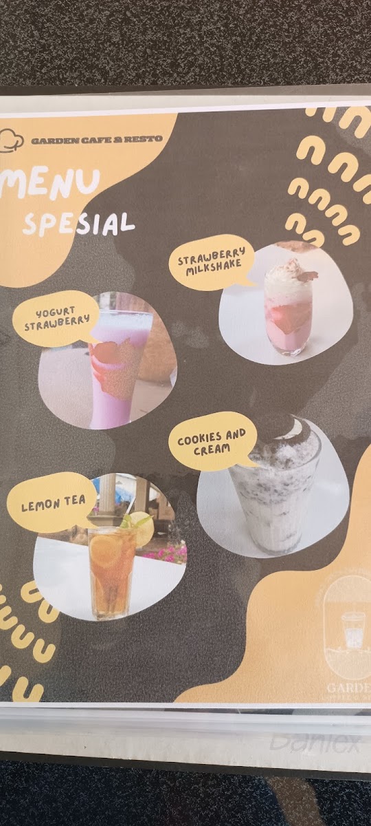 GARDEN CAFE & RESTO Photo Menu 8