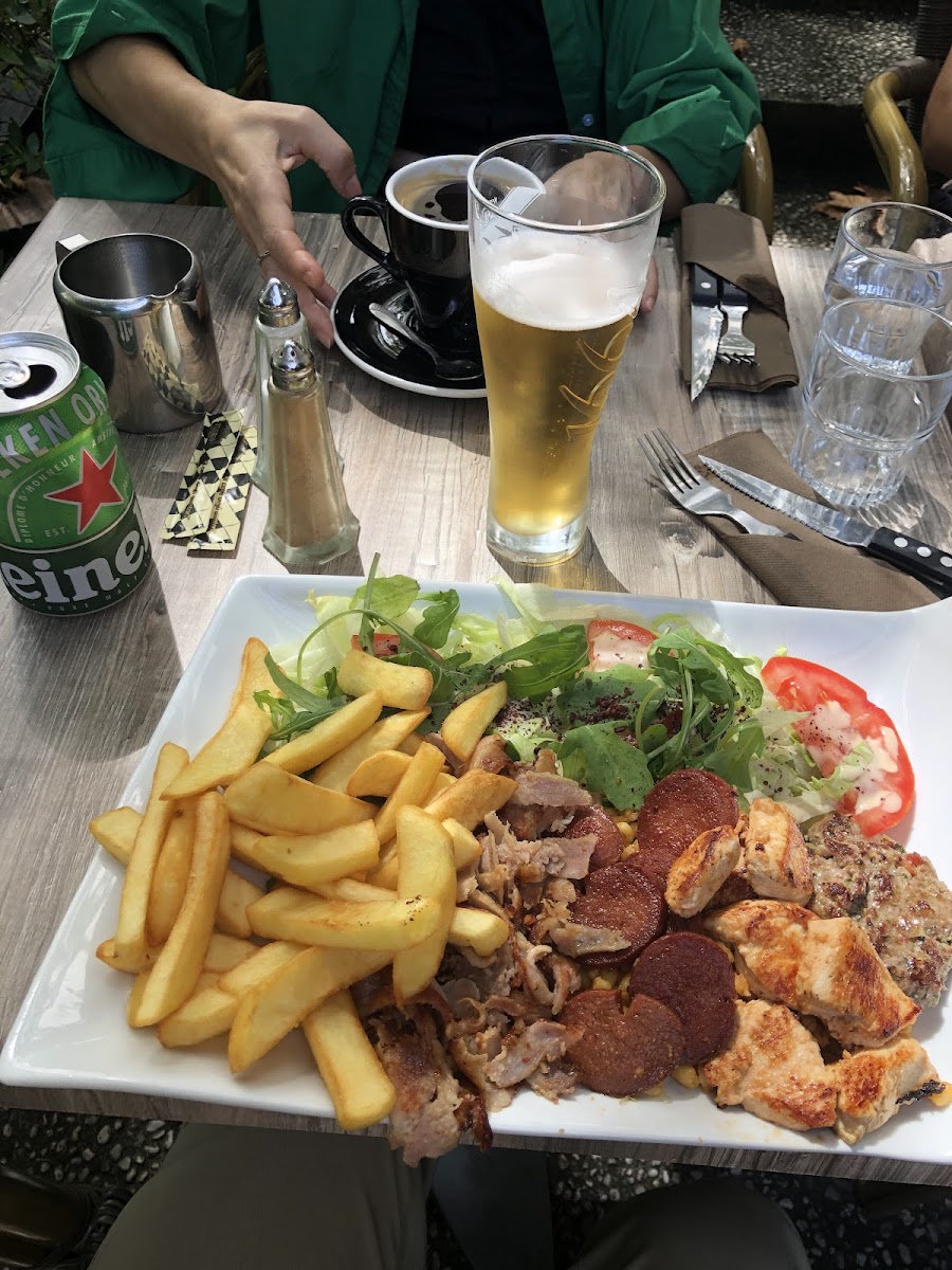 Dely's Food Store Photo 10