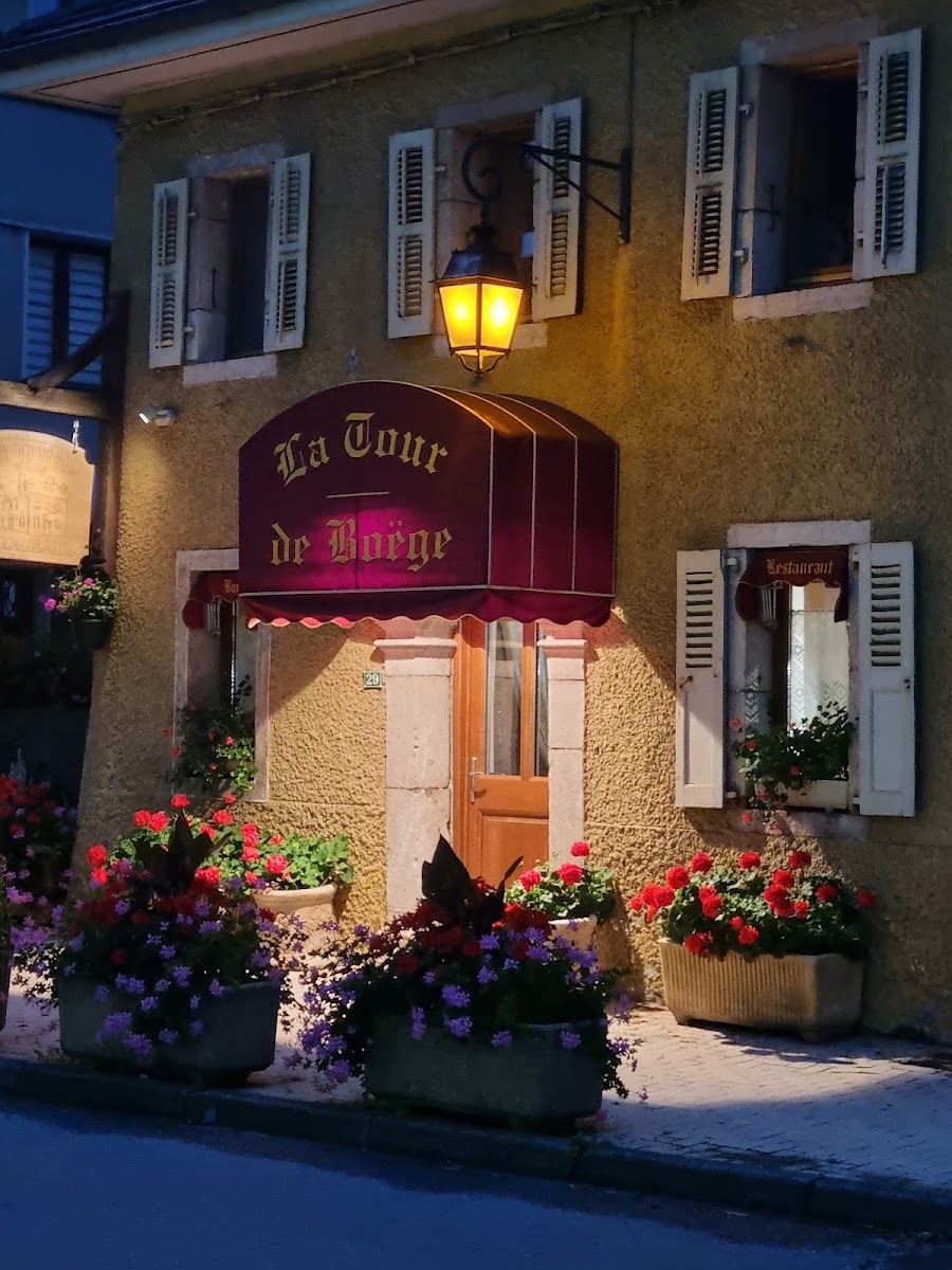 Restaurant La Tour de Boëge