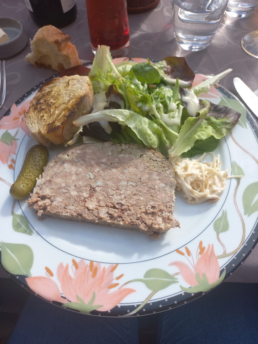 Restaurant La Tour de Boëge Photo 7