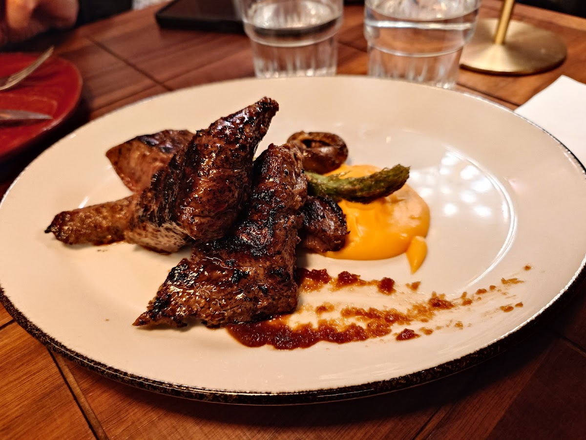 Top Blade Steak Lab (Central) Photo 4