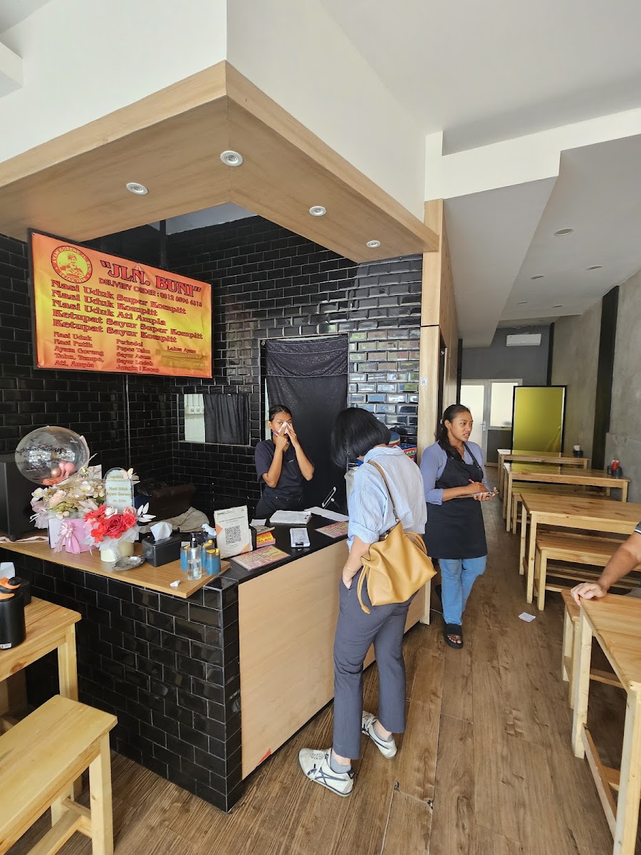Nasi Uduk Ayam Goreng Buni taman palem lestari
