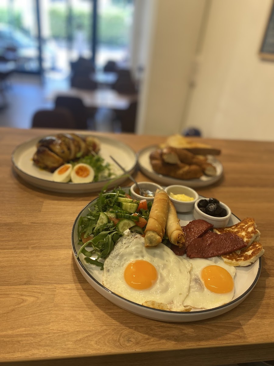 Kismet Contemporary Brunch and Meze Bar Photo 7