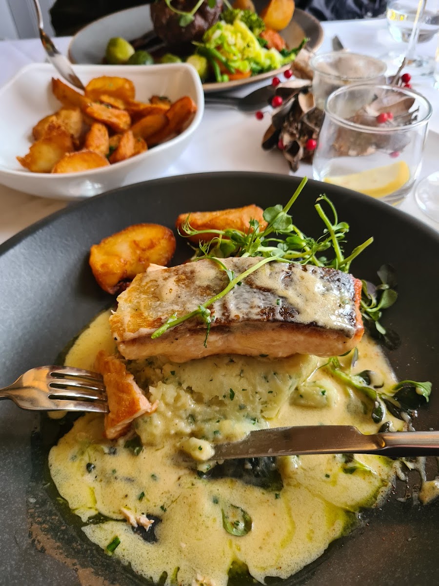 The Black Horse Restaurant Photo 8