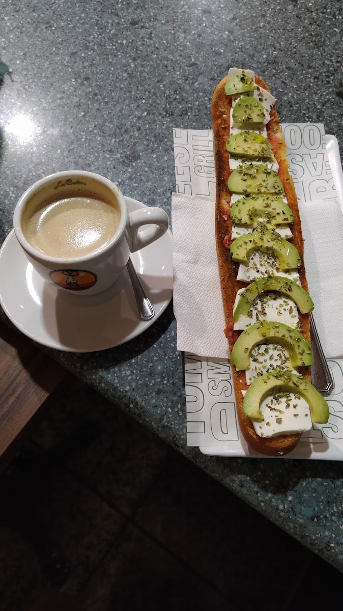 CAFETERIA TERE Photo 8
