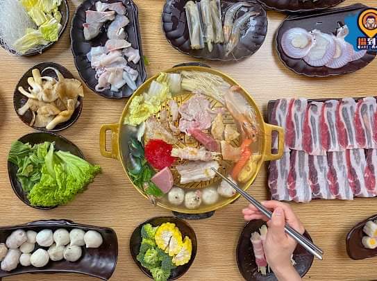 Viet Thai Hotpot & BBQ Photo 8