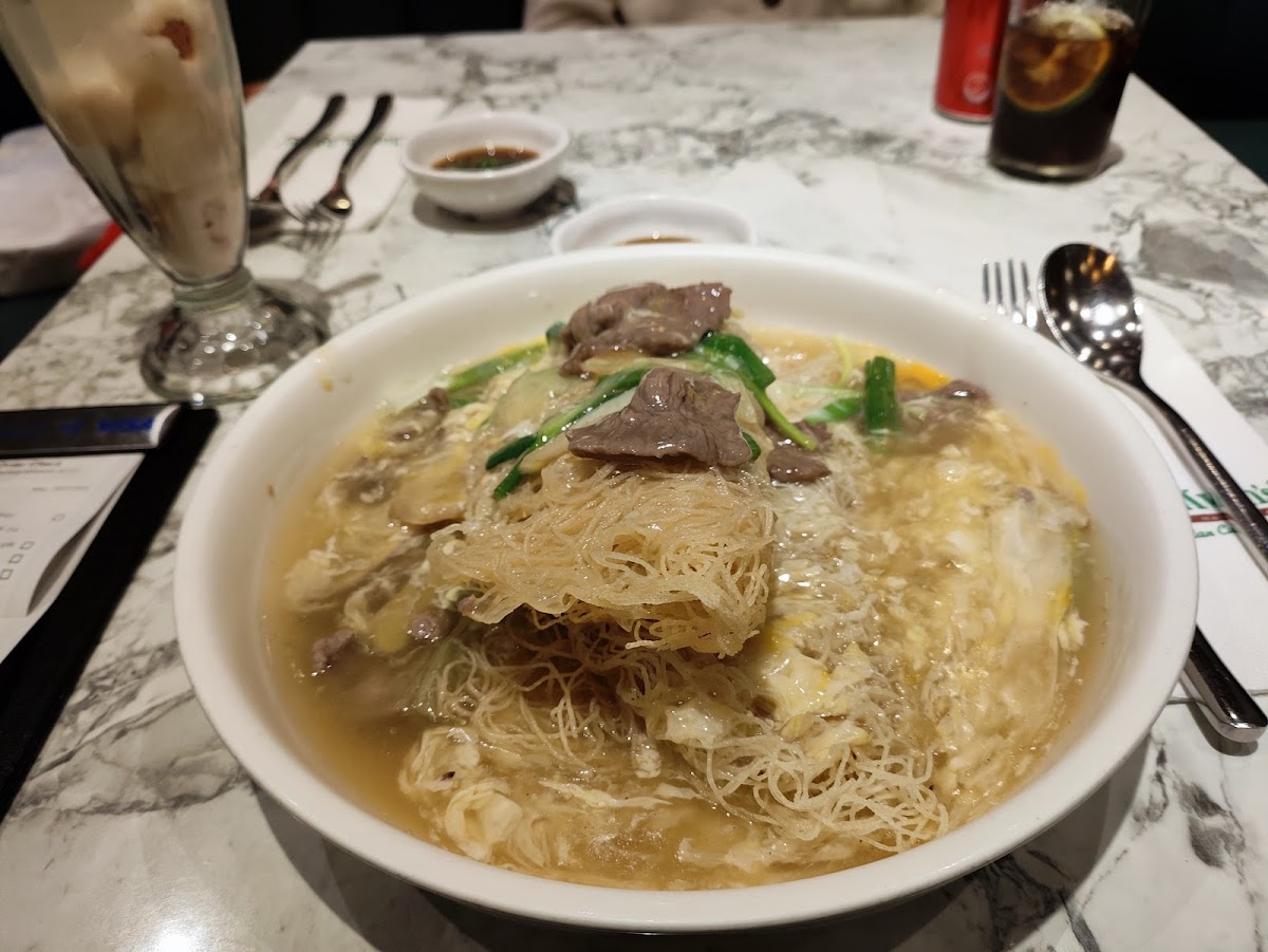 Madam Kwan's Suria KLCC Photo 9