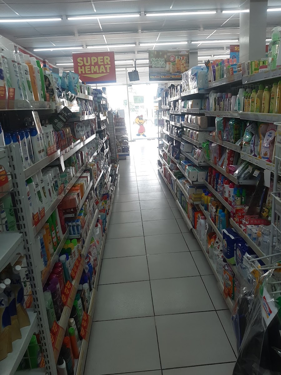 indomaret soekarno hatta