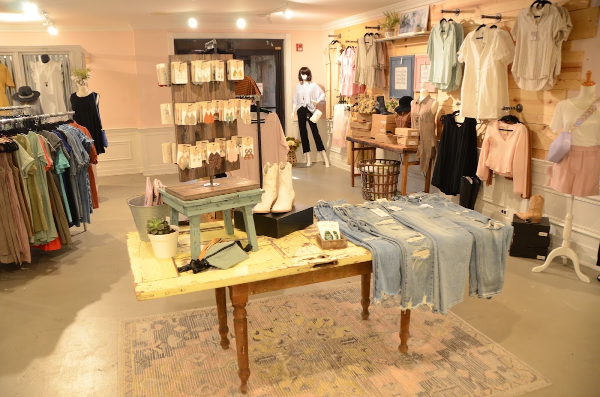 Redefined Hope Boutique & Coffee Shop Photo 5