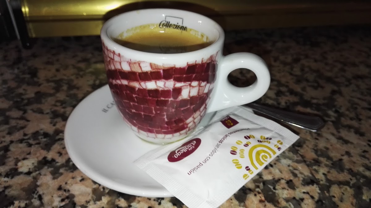 Cafe Bar Avenida Photo 5
