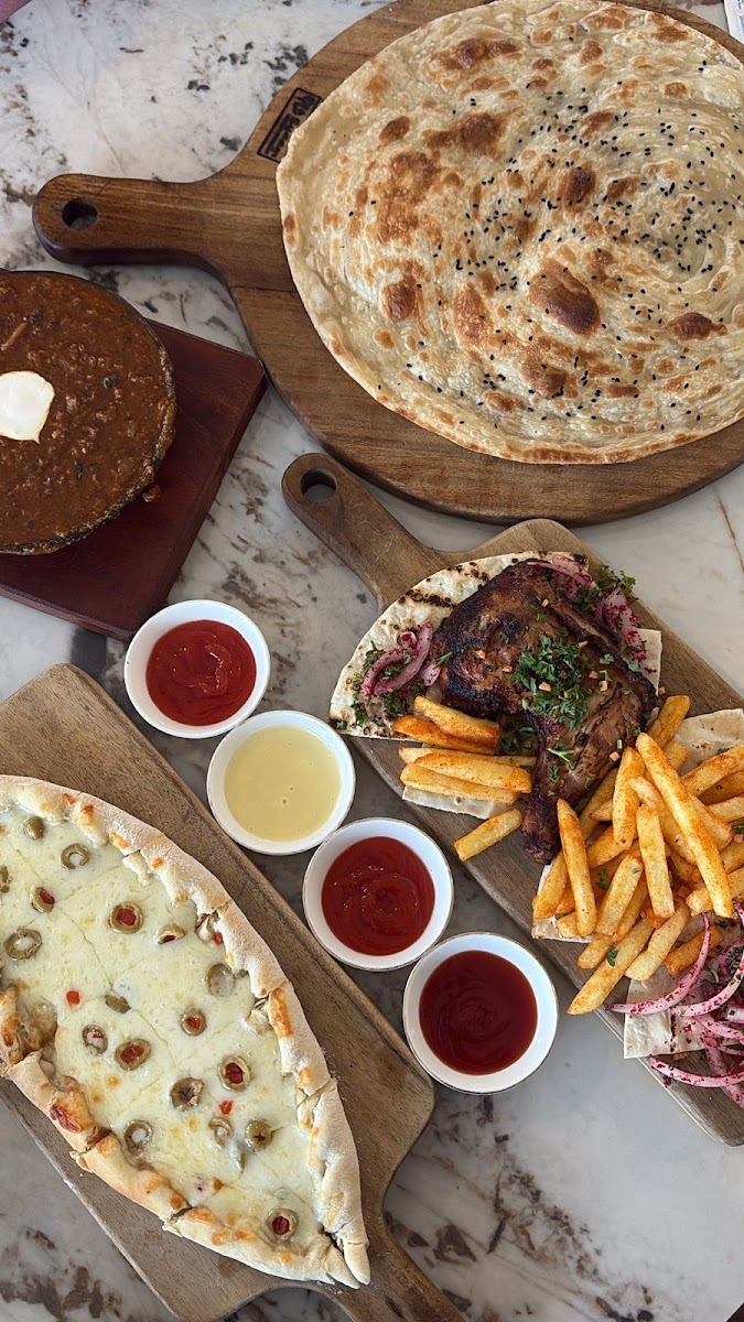 Syaam Lebanese Restaurant Photo 4