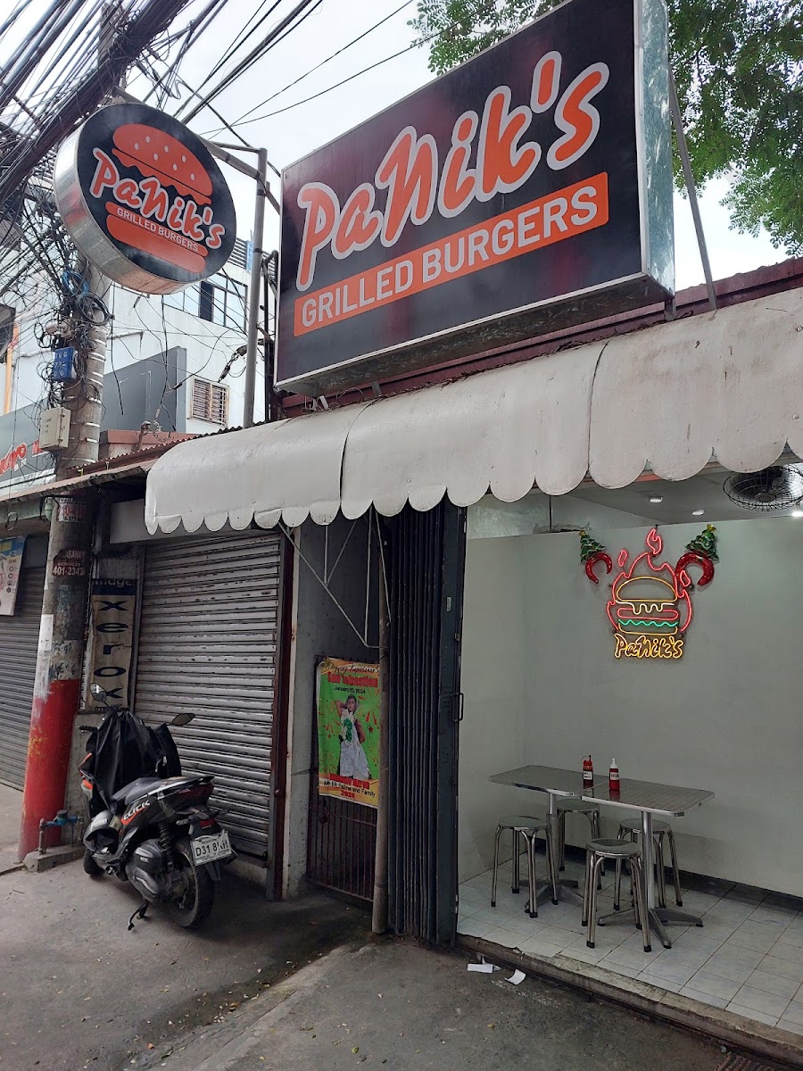 PaNik's GRILLED BURGER