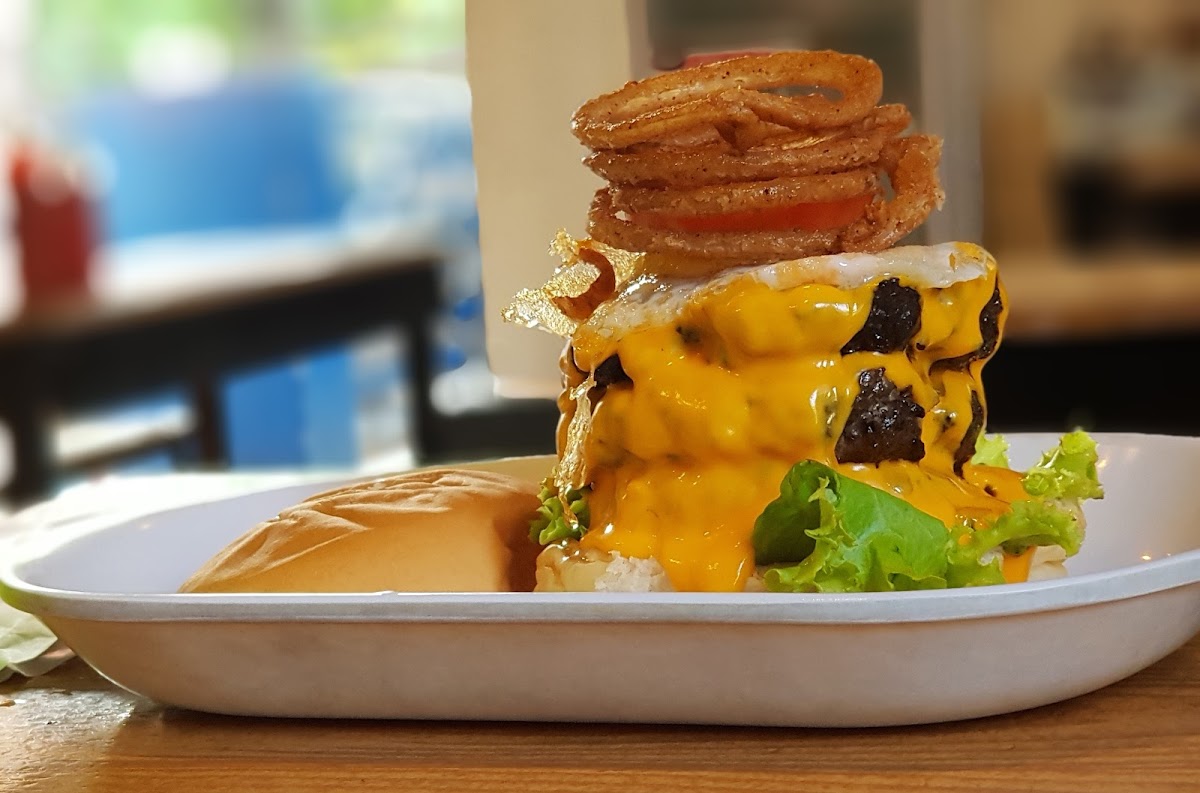 PaNik's GRILLED BURGER Photo 3