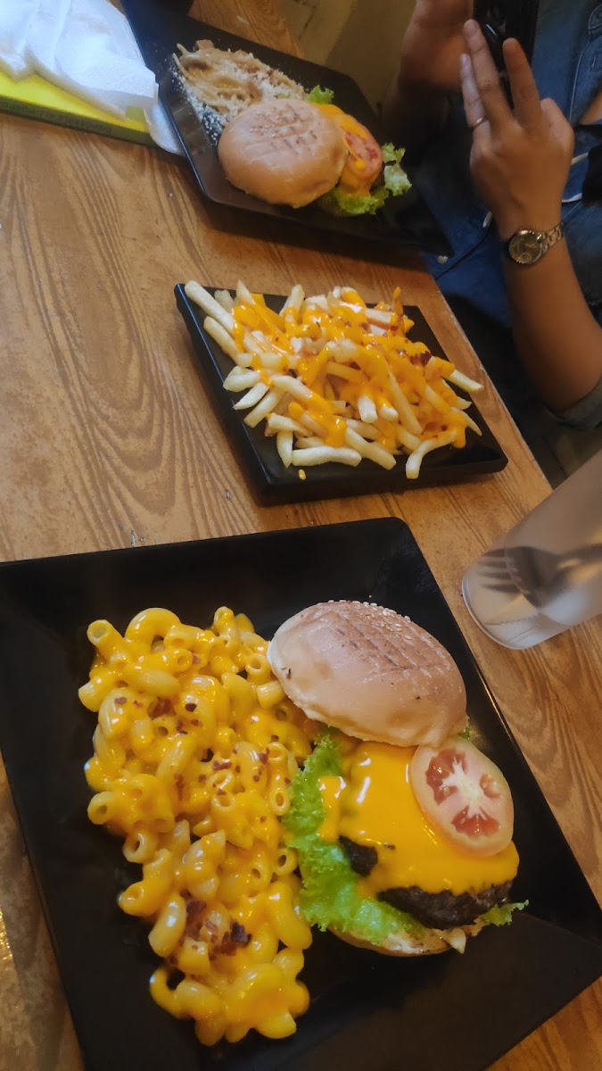 PaNik's GRILLED BURGER Photo 4