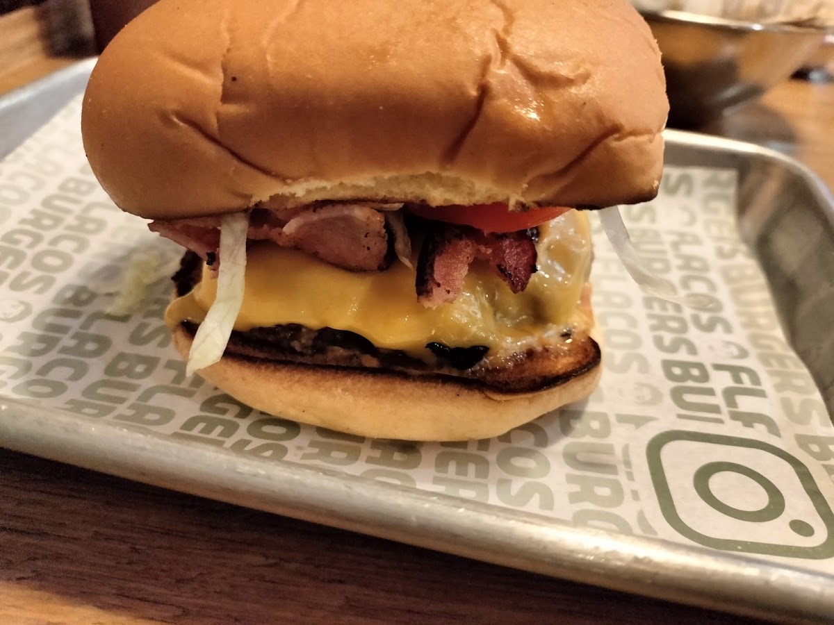 Flacos Burgers Photo 4