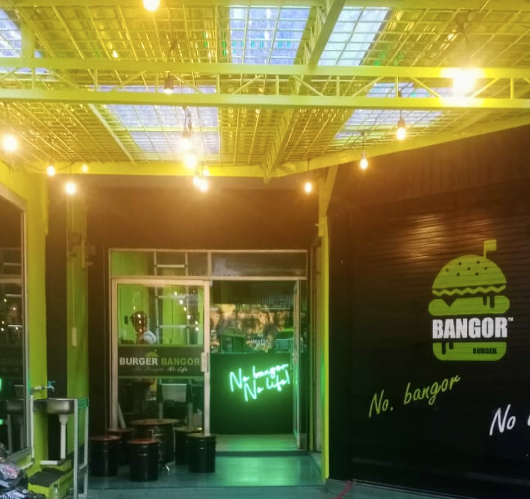 Burger Bangor Sisingamangaraja Photo 3
