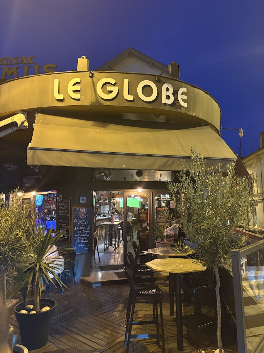 Le Globe Photo 1