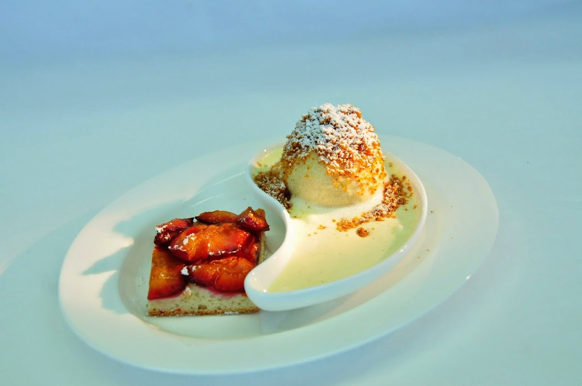 DEKRA Club Restaurant Photo 3