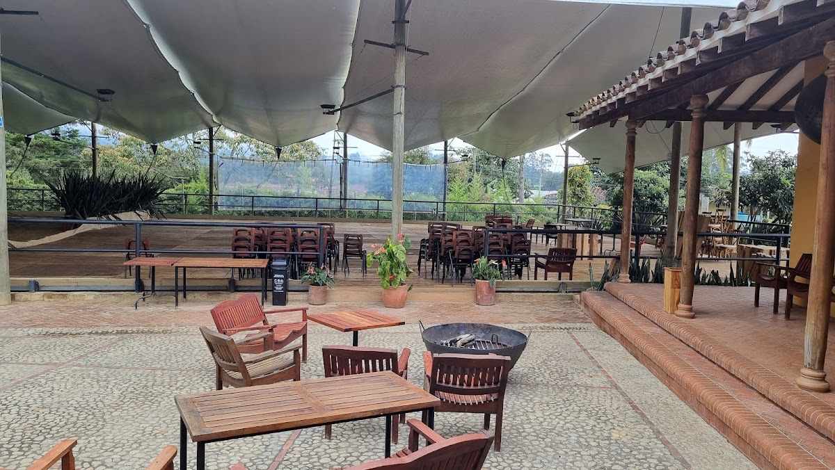 Ronda Ecuestre: Escuela de Equitación.