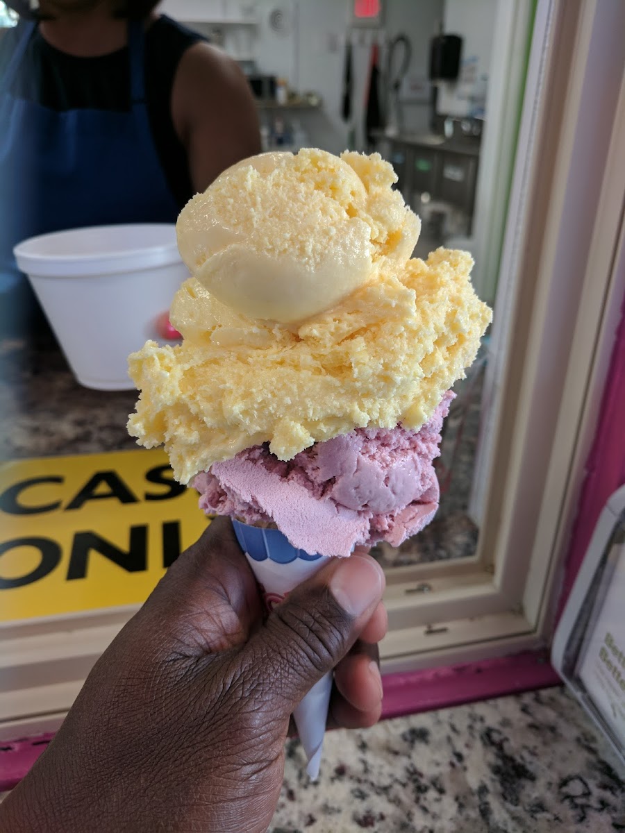 U Scream Ice Cream Photo 8