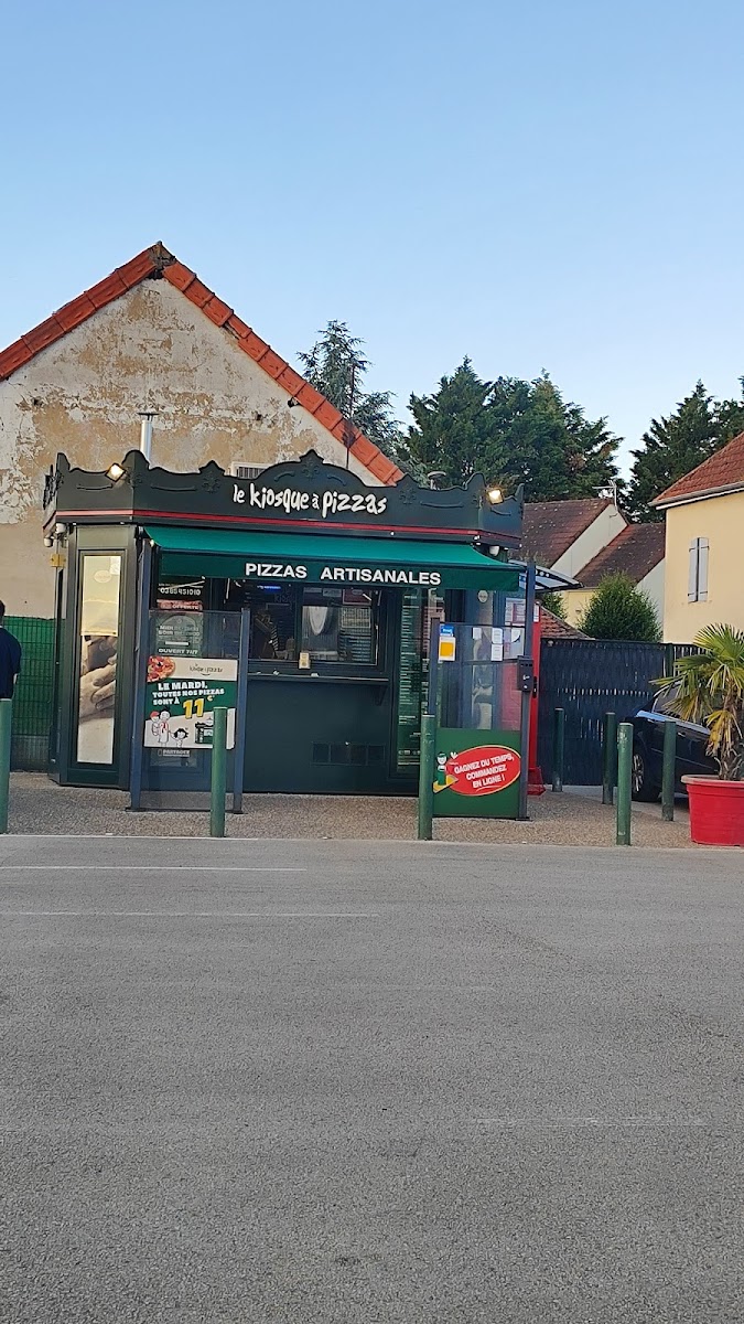 Le Kiosque à Pizzas Saint Marcel 71 Photo 4