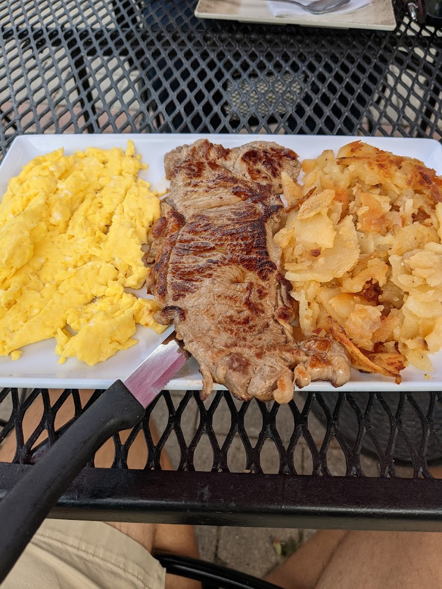 Sides Diner and Grill Photo 6