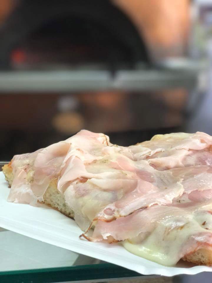 Pizzeria La Fontana Photo 6