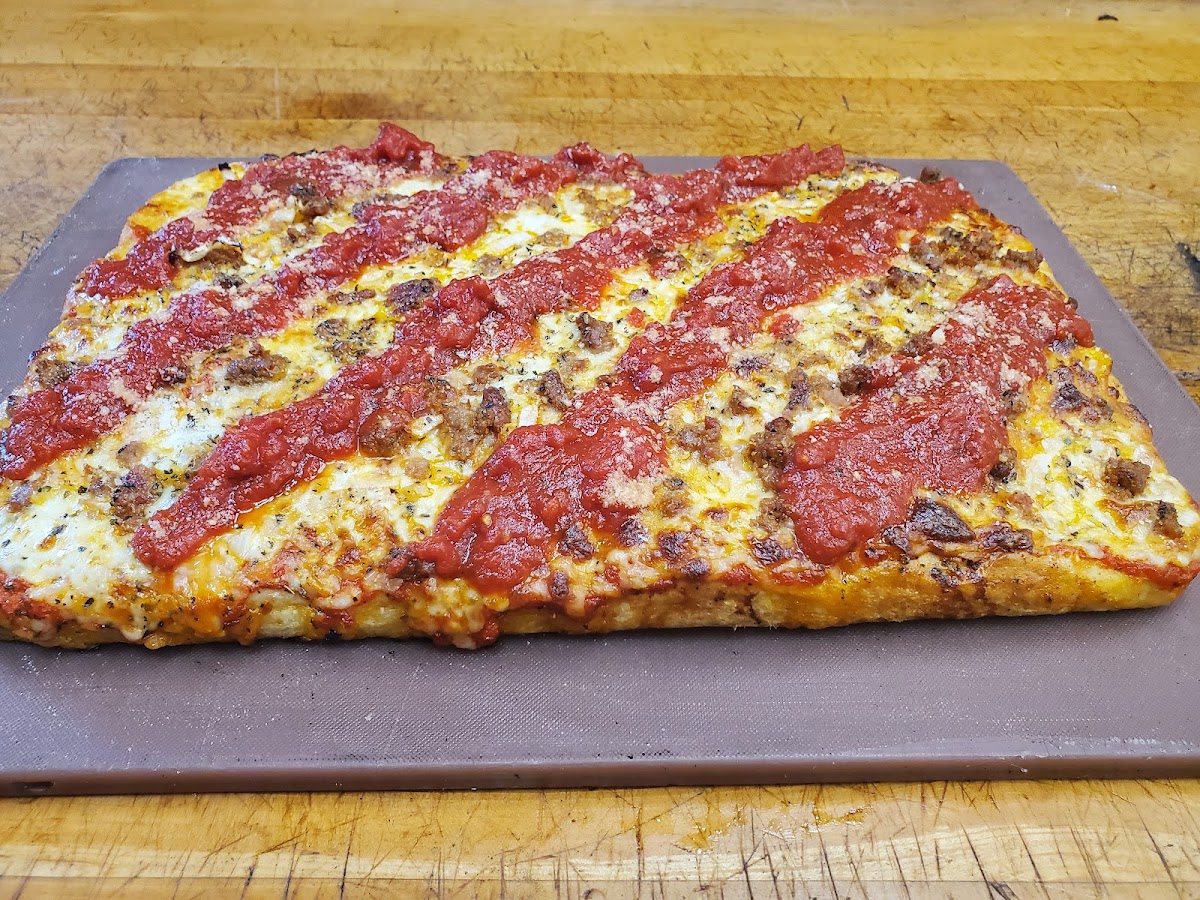 Tony's Pizzeria & Sports Bar Photo 5