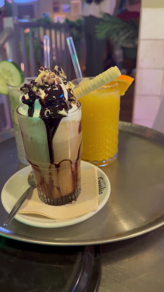 La Ola Sunset Cafe Photo 2