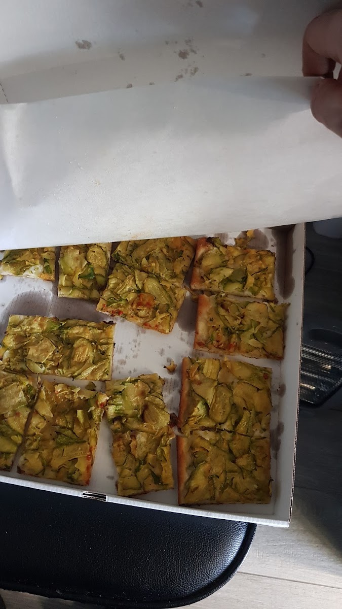Pizza Luigi Photo 5