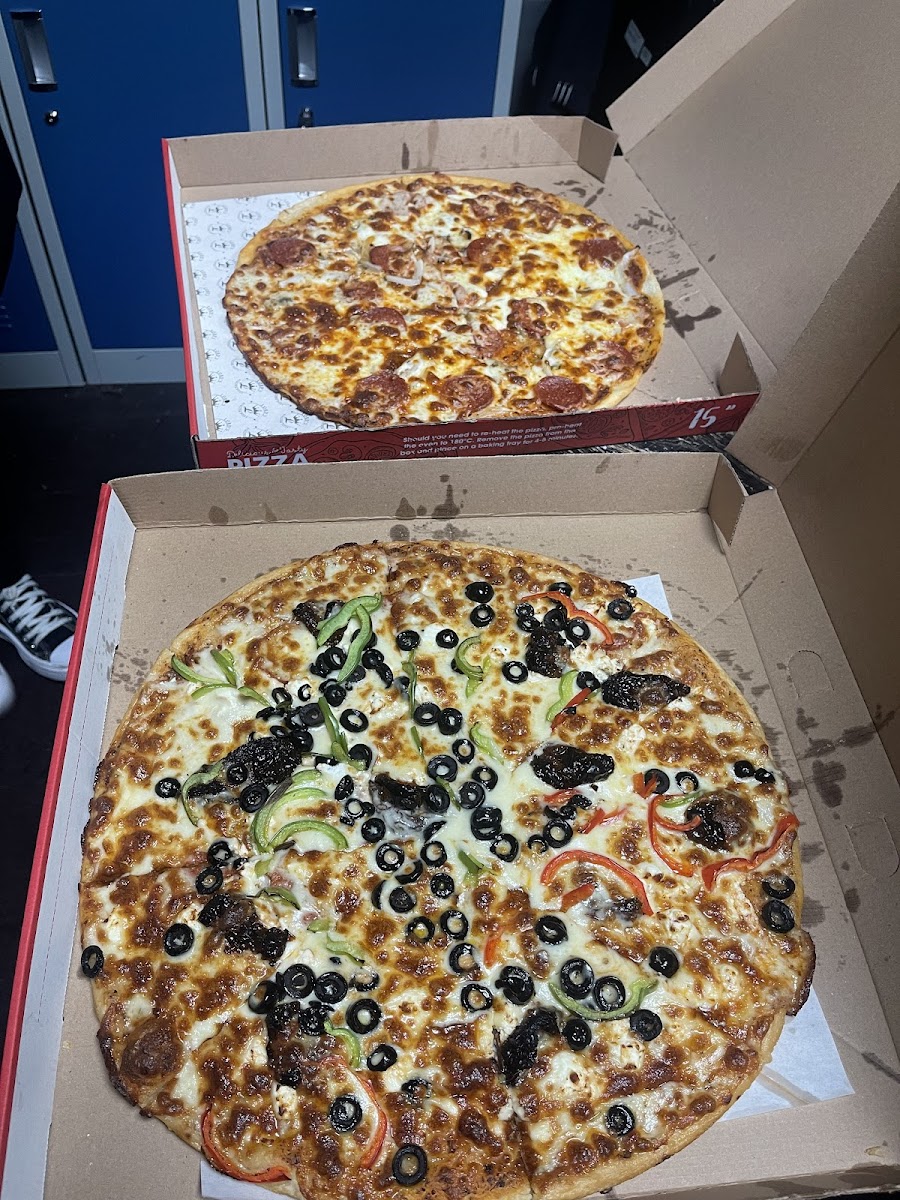 Lords Burger and Pizza (Halal) Photo 4