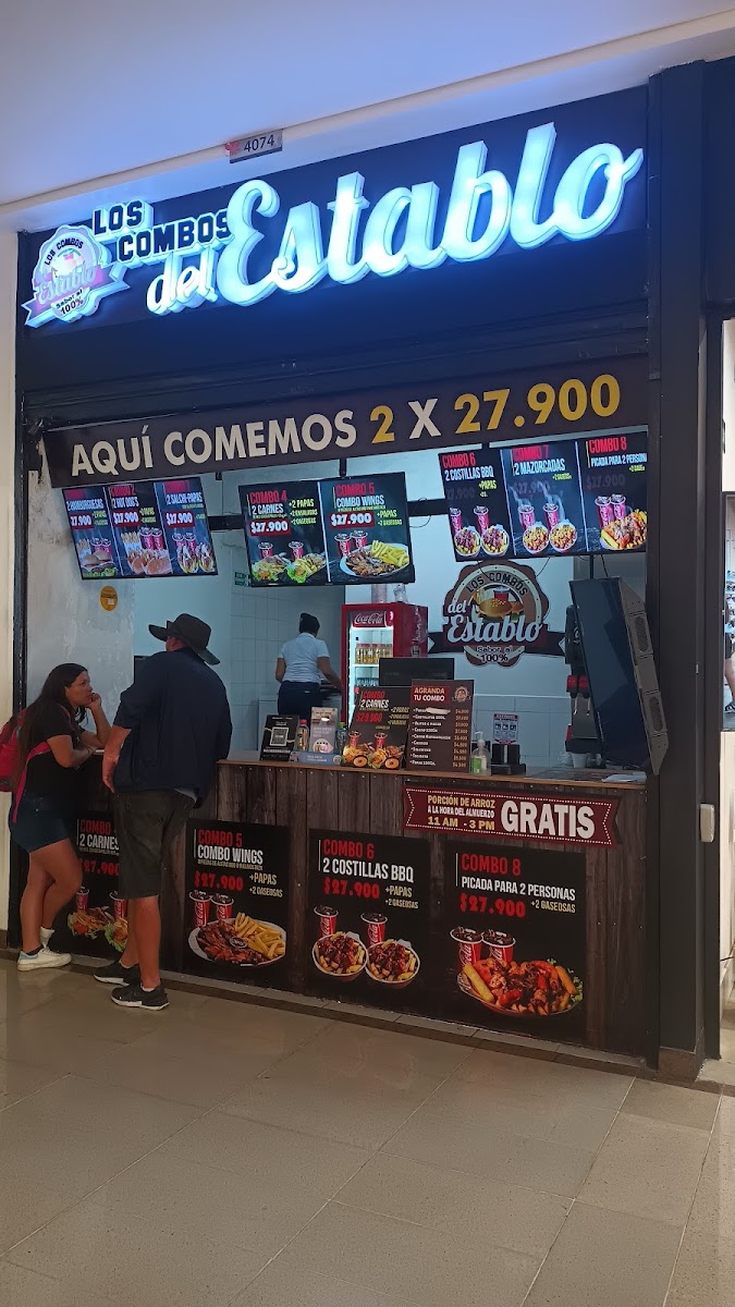 Los Combos del Establo Photo Menu 1