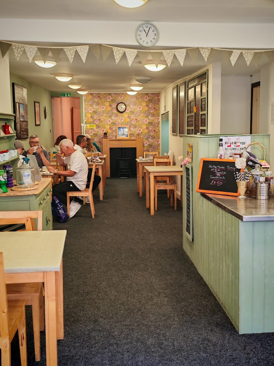 Cafe On The Hill Photo 3