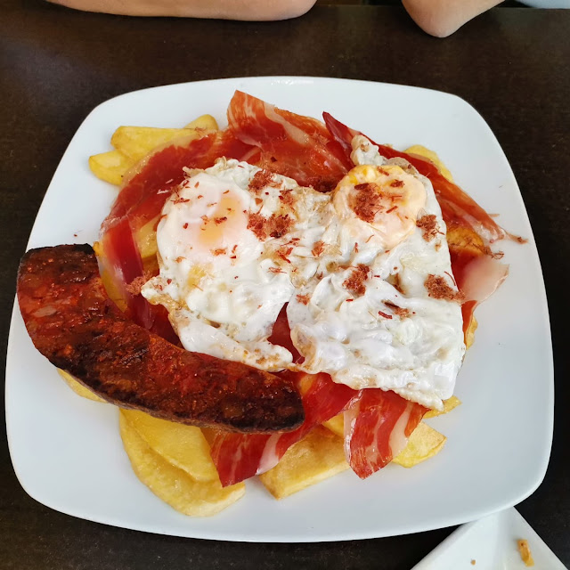 Jamón Huevos Chorizo Y Patatas