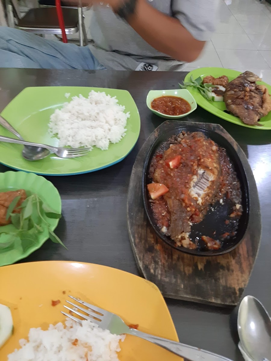 Wr. Ayam Kremes Endang Joko Photo 5