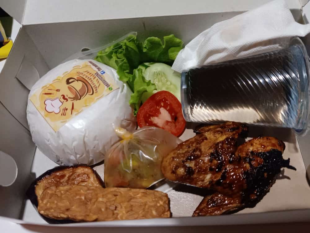Angkringan Mini Cafe Lbk Photo 3