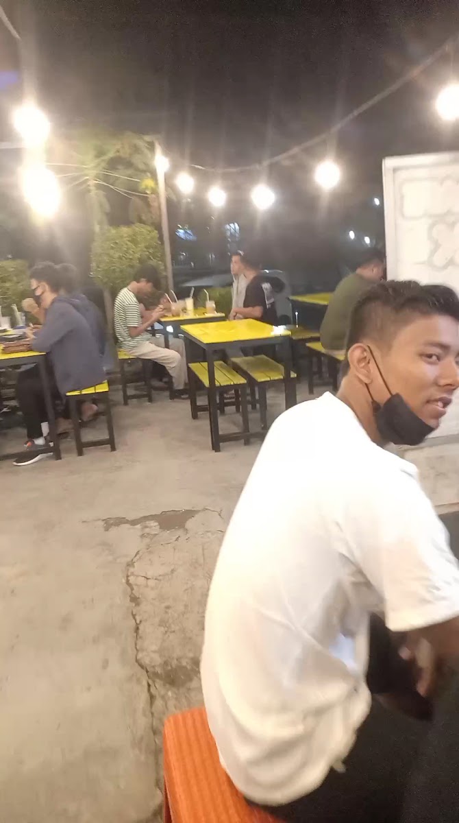 Angkringan Mini Cafe Lbk Photo 4