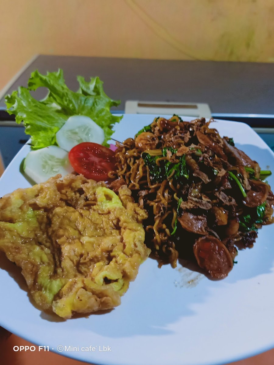Angkringan Mini Cafe Lbk Photo 8